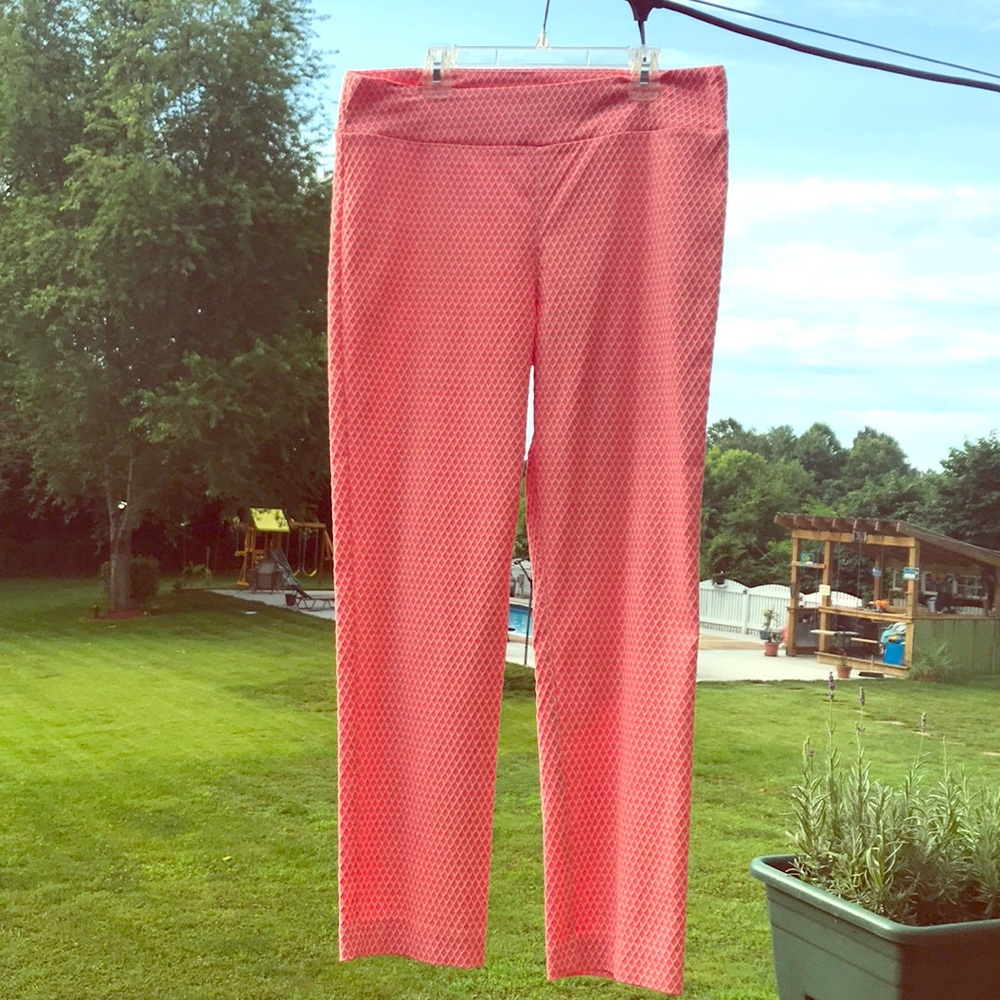 Geo diamond skinny skimming pant. NEW!!